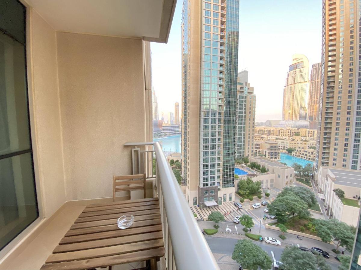 Lux Bnb Studio Downtown Fountain View Dubai Luaran gambar